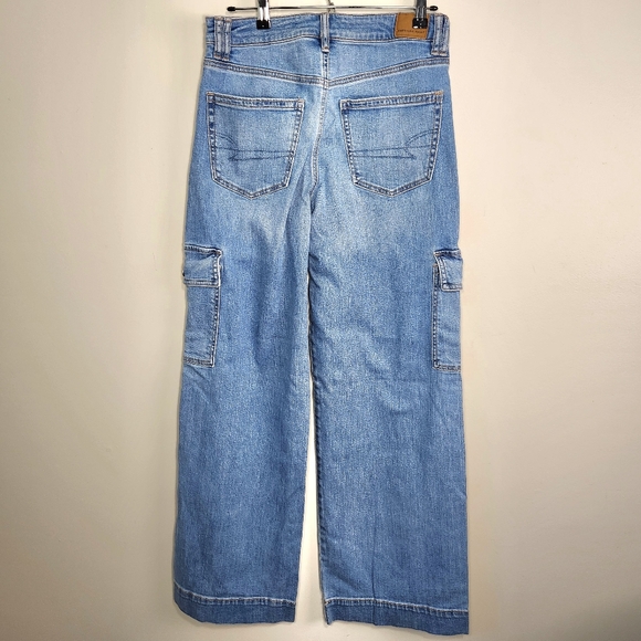 American Eagle Super High Rise Baggy Wide Leg Cargo Jeans Size 8 - Picture 4 of 13